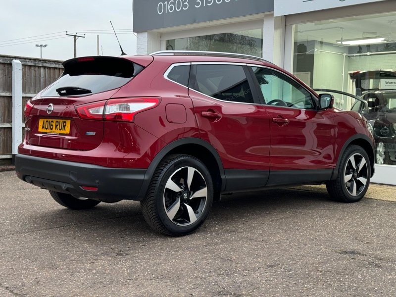 NISSAN QASHQAI