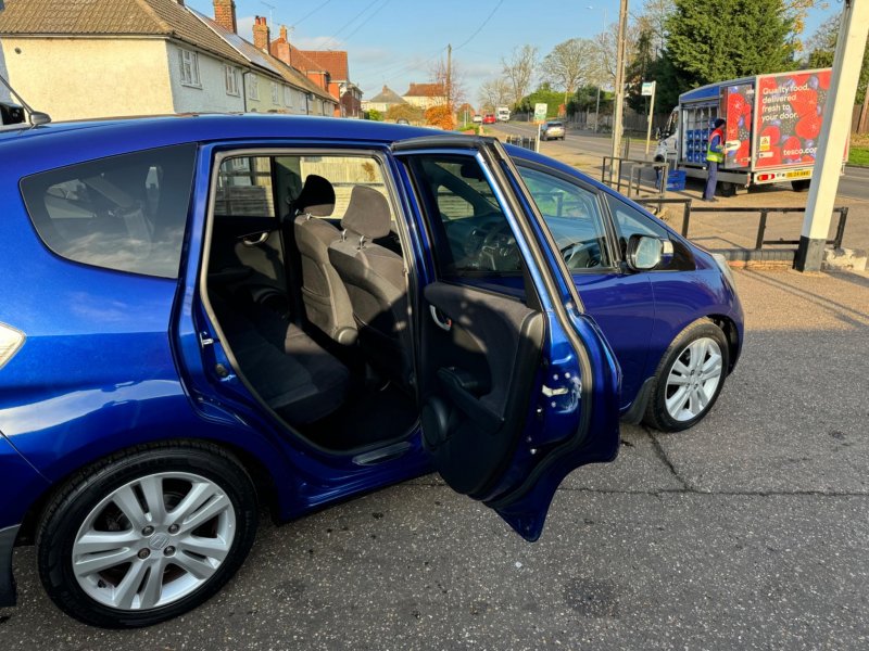 HONDA JAZZ