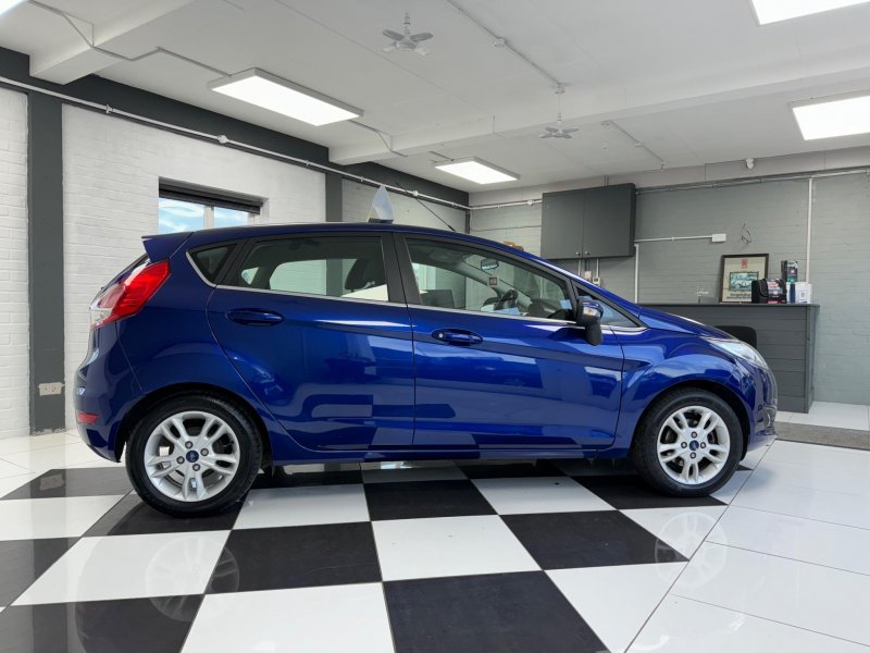 FORD FIESTA