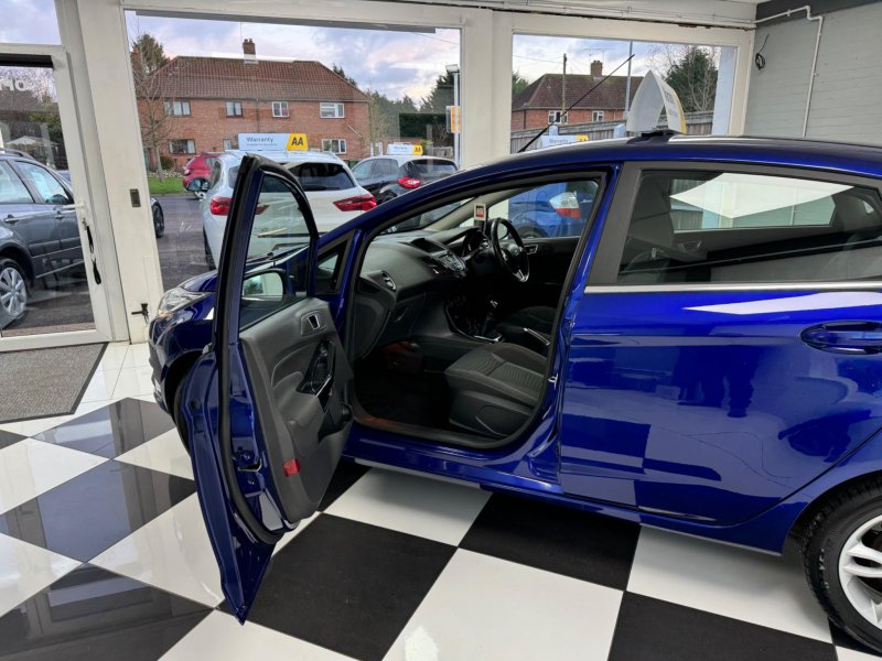 FORD FIESTA