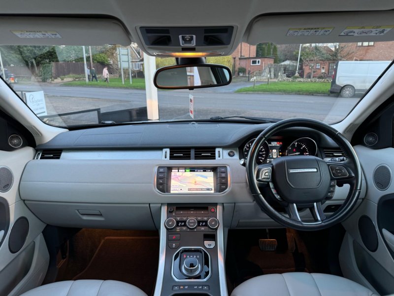 LAND ROVER RANGE ROVER EVOQUE