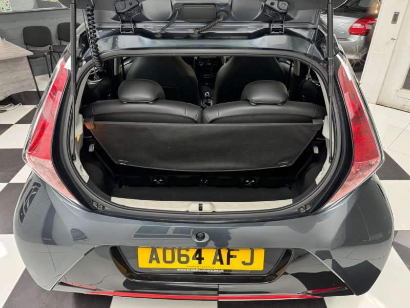 TOYOTA AYGO