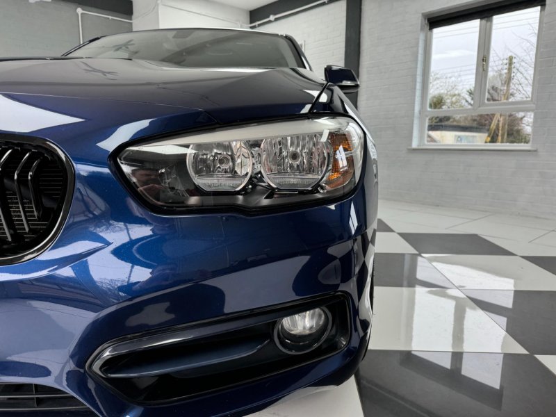 BMW 1 SERIES