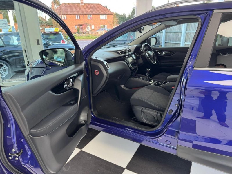 NISSAN QASHQAI