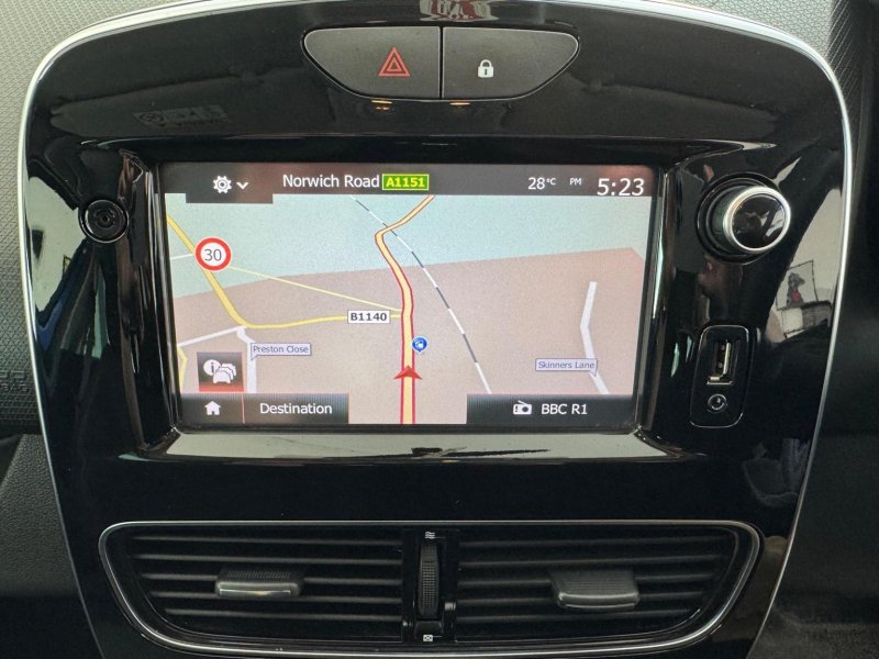 RENAULT CLIO