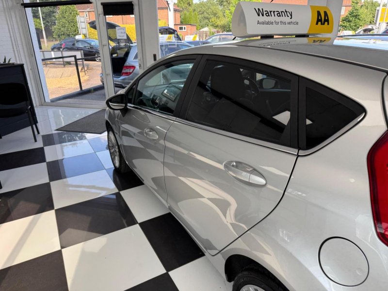FORD FIESTA