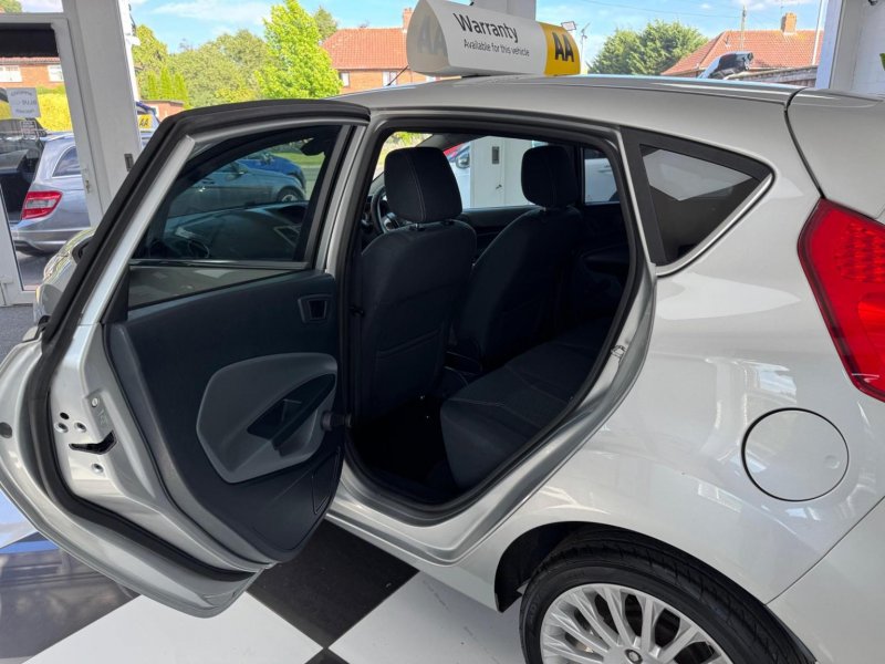 FORD FIESTA